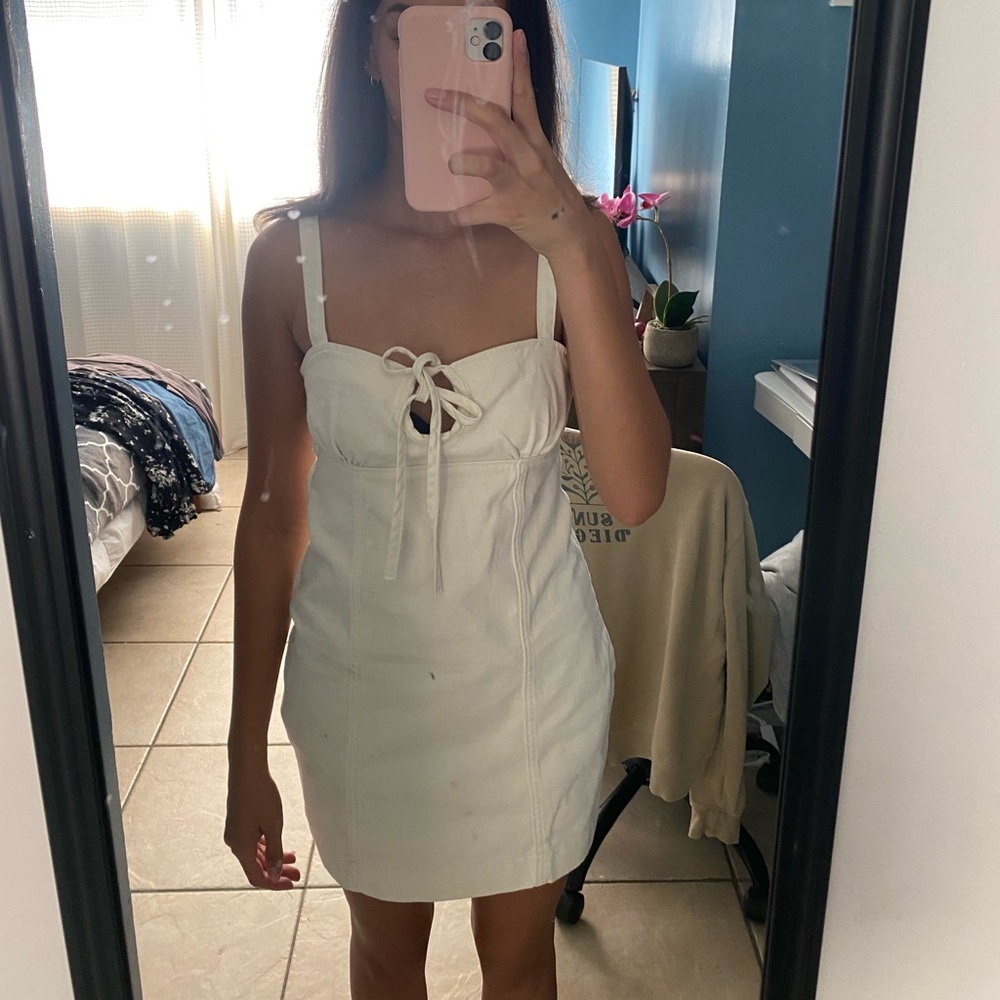 urban outfitters white dress